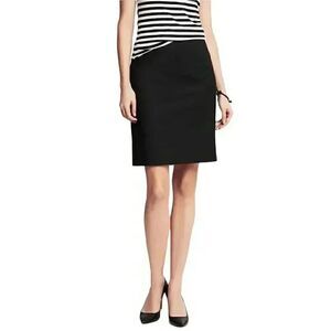 Banana Republic Women's Black Lightweight Wool/Poly/Spandex Lined Pencil Straigh